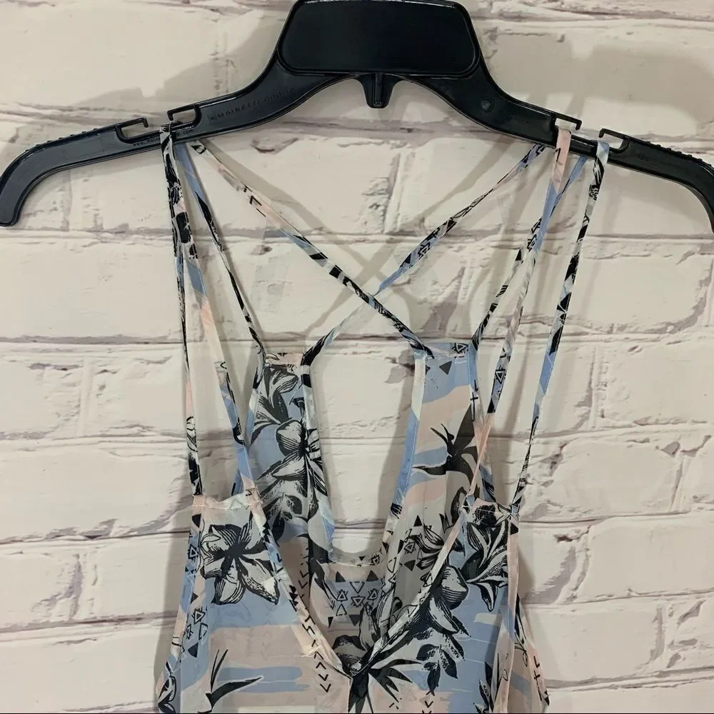 ‎Miken medium swim cover up - BNWT!